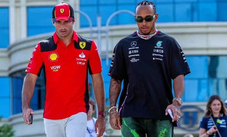 Carlos Sainz e Lewis Hamilton
