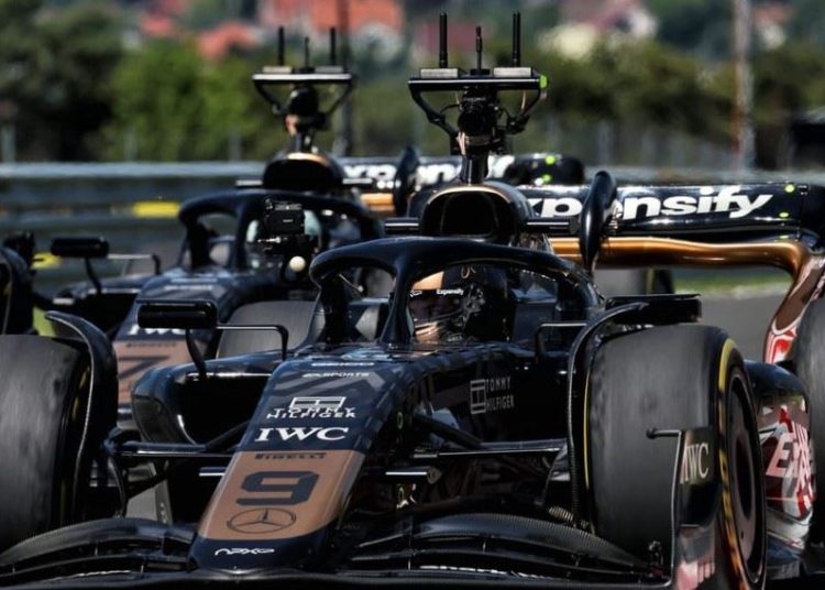 F1 Apple