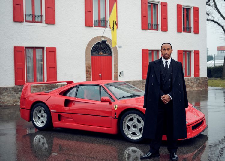 Ferrari accoglie Hamilton: quando esordirà in pista a Fiorano