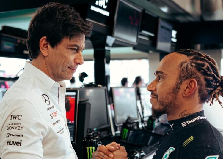 Lewis Hamilton e Toto Wolff
