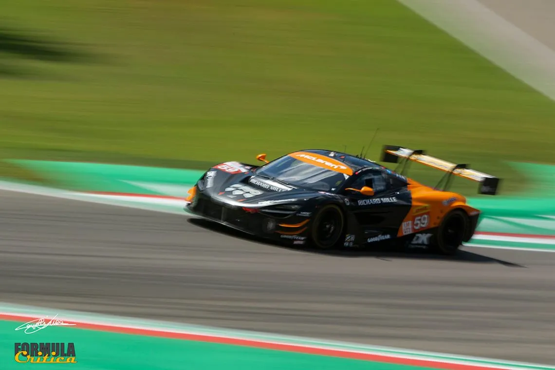 McLaren 720s GT3 Evo - United Autosport