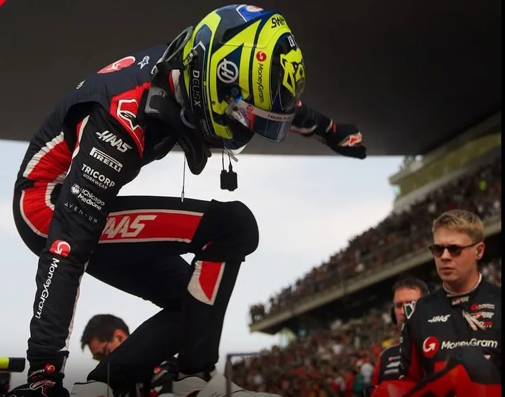Gp Cina 2025, Haas a punti a Shanghai: Ocon e Bearman sfruttano una strategia perfetta