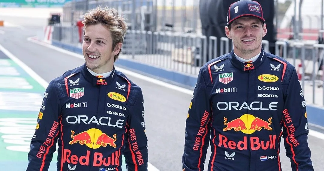 Max Verstappen e Liam Lawson