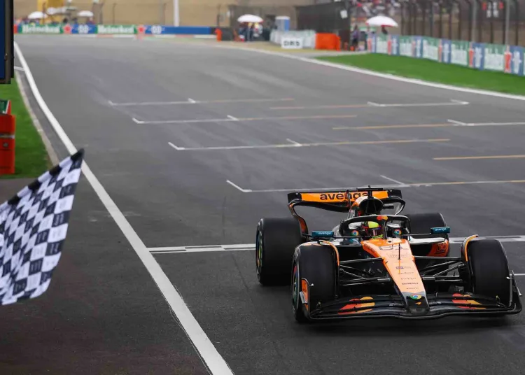 Oscar Piastri vince in Cina