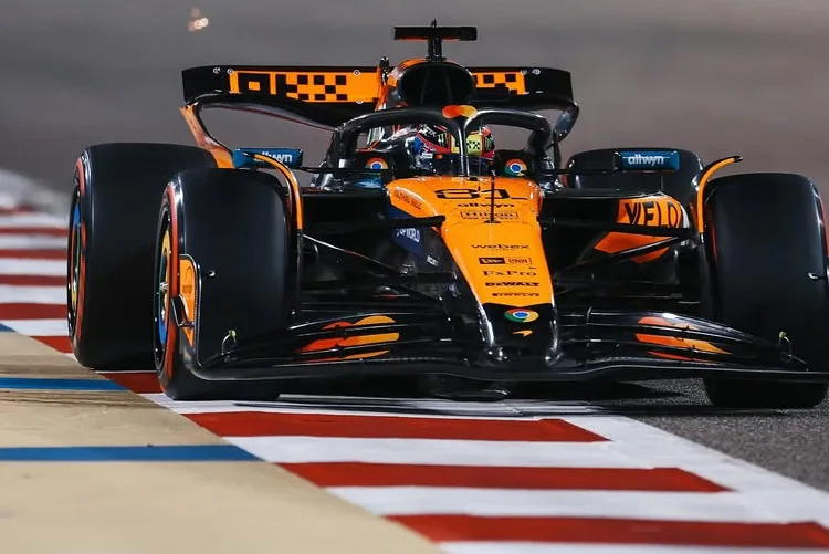 Gp Bahrain 2025, McLaren: Piastri sì, Norris ni: McLaren a metà nel deserto del Bahrain