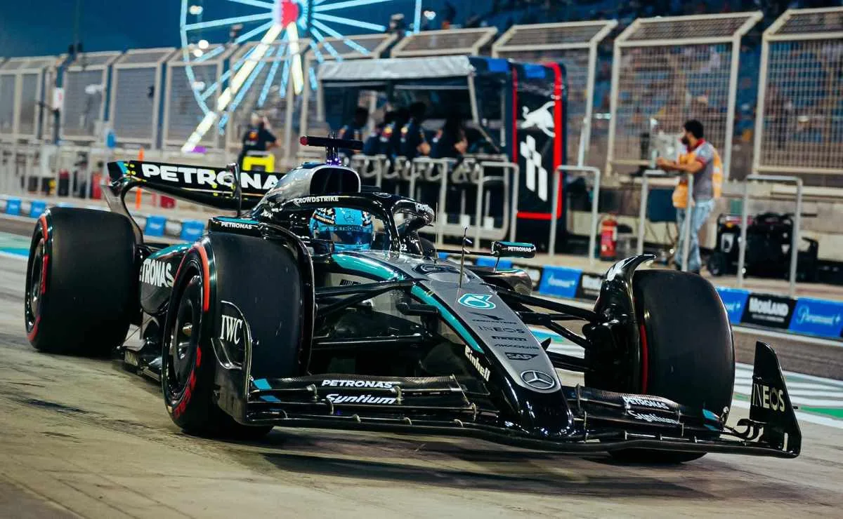 Mercedes W16