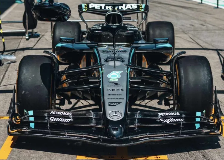 Mercedes W16