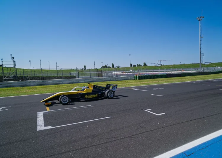 F4