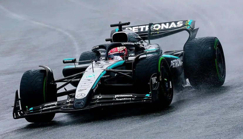Gp Miami 2025: pioggia, sorpassi e colpi di scena. Norris vince con l'aiuto della Safety Car, Verstappen penalizzato, Leclerc a muro ma Ferrari sul podio