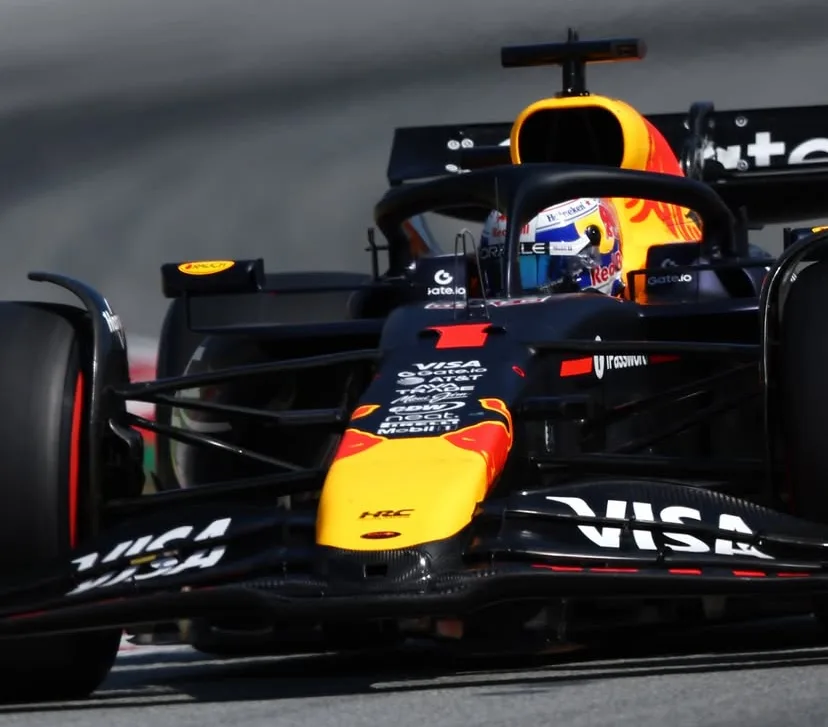 Gp Spagna 2025 - Red Bull spaccata: Verstappen terzo, ma crisi nera per Tsunoda