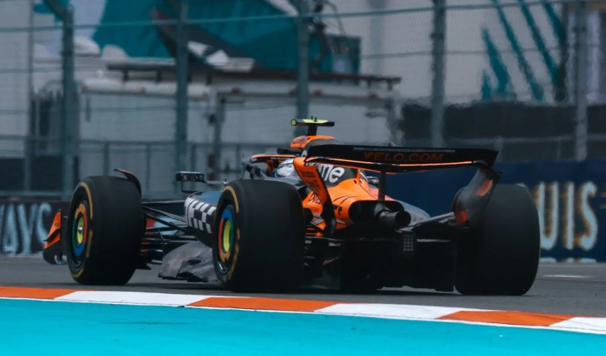 McLaren MCL39
