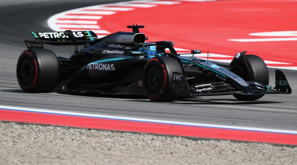 GP Spagna 2025 - Mercedes, Russell attacca: "Sorpreso da Max. La sua è una manovra da Kart"