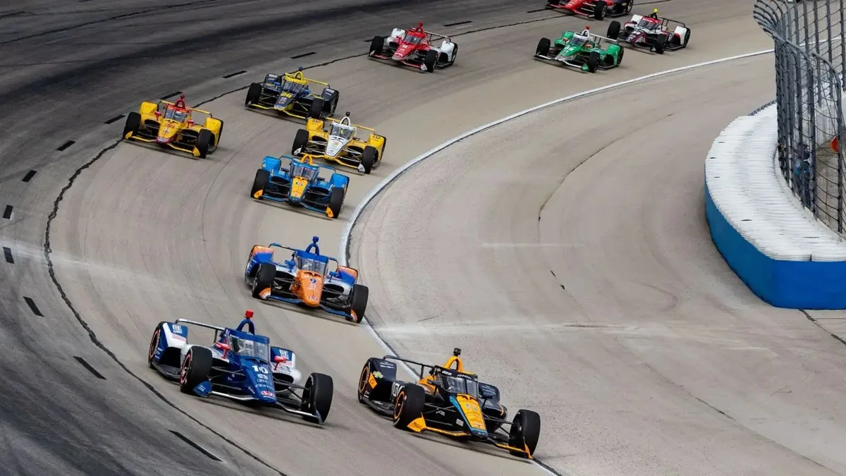 Le Indycar sul banking dell'ovale del Texas