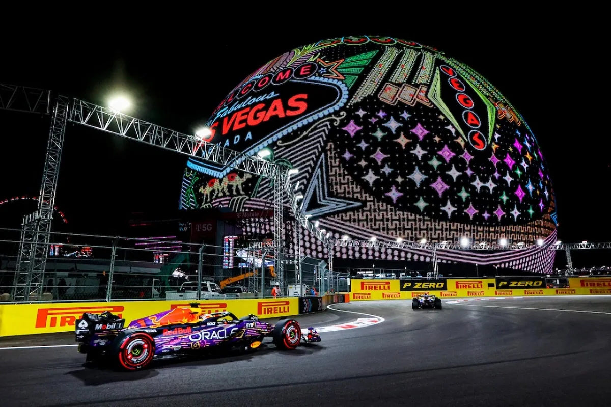 Fase di gara del GP di F1 del 2023, sotto la monumentale "Sphere"