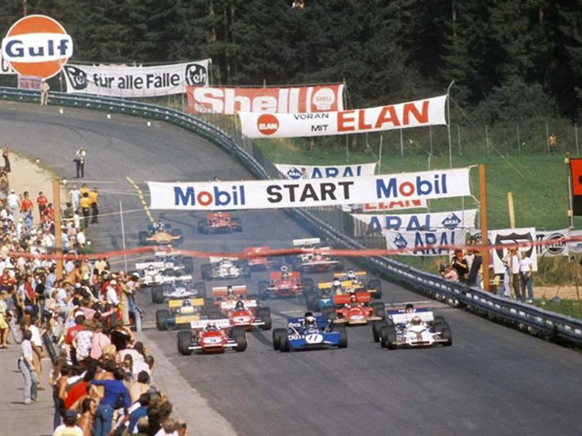 momento dello spegnimento dei semafori del Gran Premio d'Austria del 1971