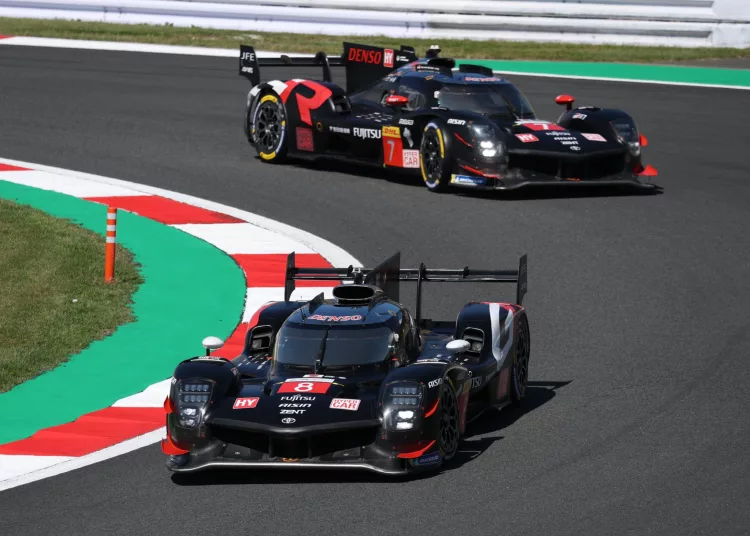 Le due GR010 Hybrid durante le FP1